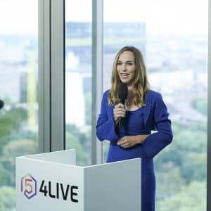 sprecherin und moderatorin ilka groenewold hamburg sprecherin mit tonstudio