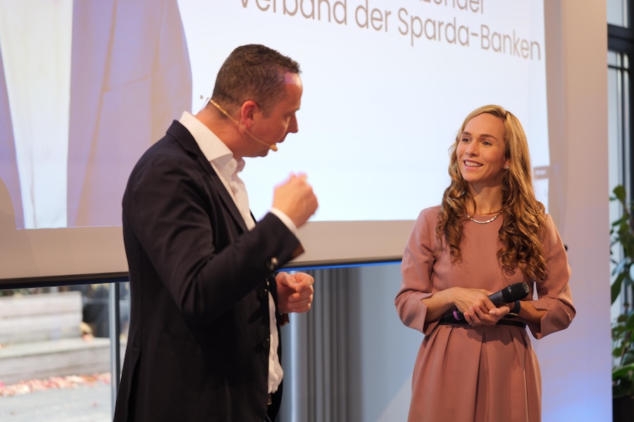 Berliner Moderatorin Finanzmoderation Sparda Bank