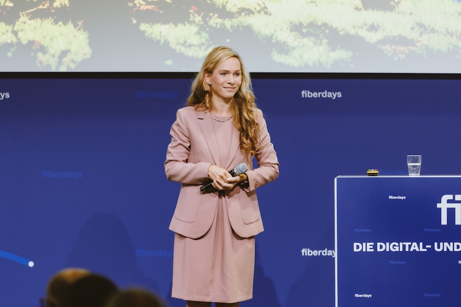 Moderatorin Ilka Groenewold aus Frankfurt am Main / Fotograf: Henning-Hattendorf